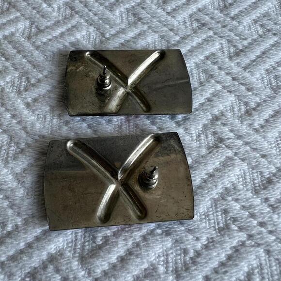 Vintage Women's Red White Blue Enamel Finish Chevron Design 80s Retro Earrings - Picture 4 of 9